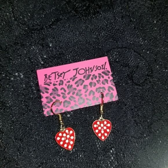 Betsey Johnson Heart Earrings - Picture 5 of 5